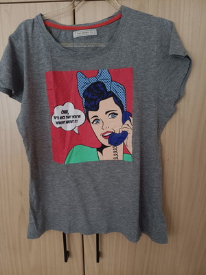 Pink Woman short-sleeve grey T-shirt like new, size XL fitting medium