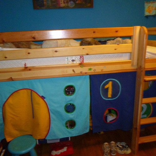 Flexa children's bed like new medium height with Media Strom mattress