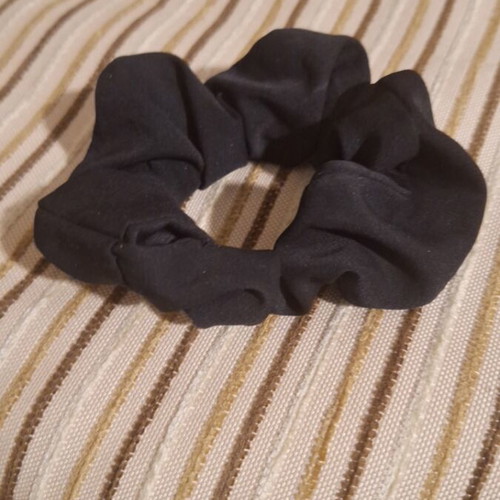 Hair tie like new, black