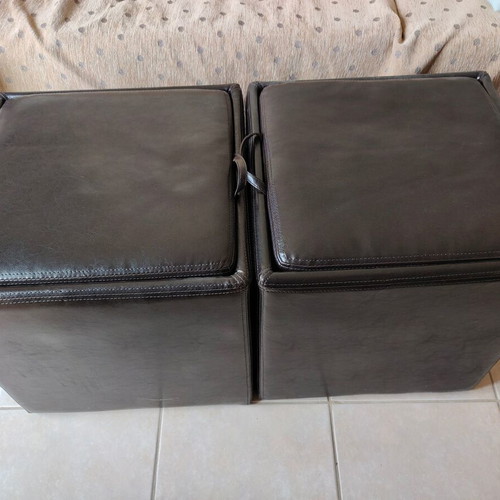 Leather stools like new, set of 2 with smaller inner stools