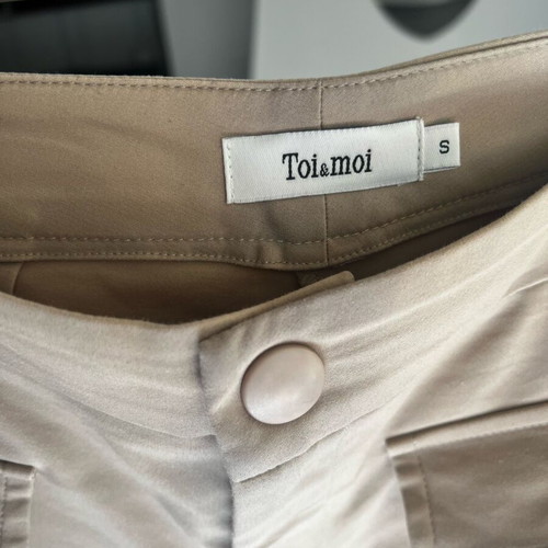 Toi&Moi beige bell-bottom pants used, Small
