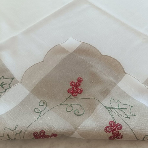 Vintage embroidered tablecloth 83×83 cm used, white with grape design