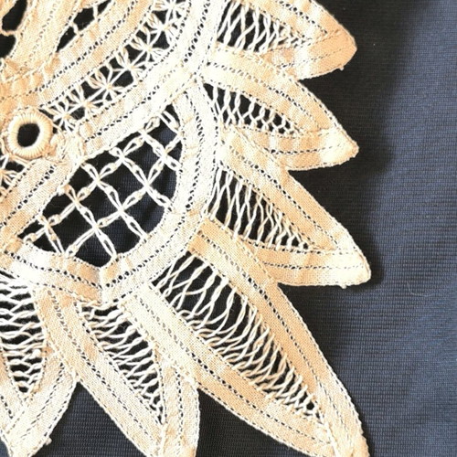 Vintage handmade doily like new