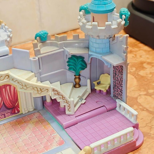 Disney Cinderella Star Castle Bluebird 1995 like new vintage castle