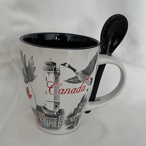 Canada souvenir mug like new