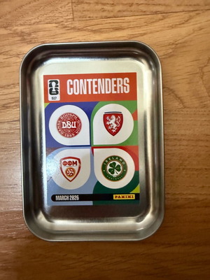 World Cup Contenders collectible tin like new