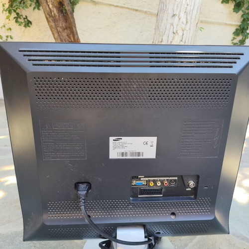 Samsung TV computer monitor used, functional