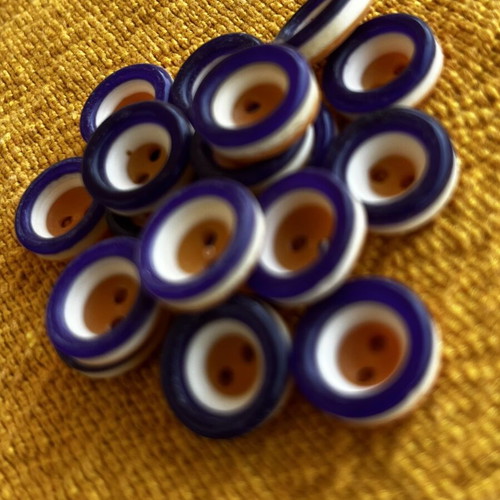 Vintage buttons 13.5 mm purple yellow white, pack of 15