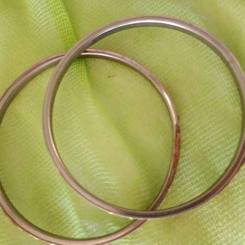 Gray and gold bracelet