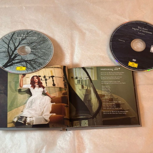 Tori Amos Night Of Hunters CD + DVD deluxe edition like new