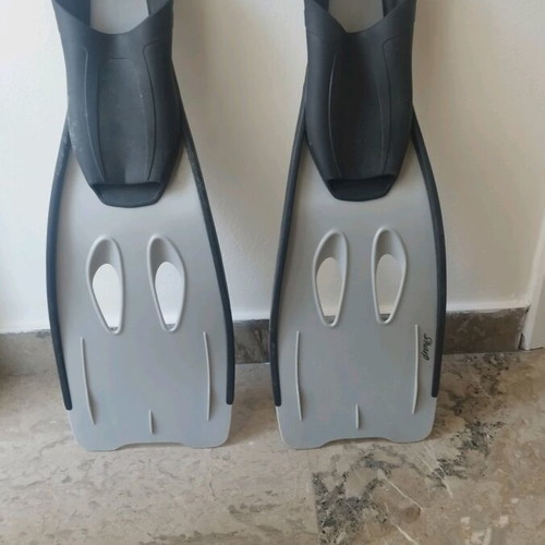 Fins slightly used, size 40-41
