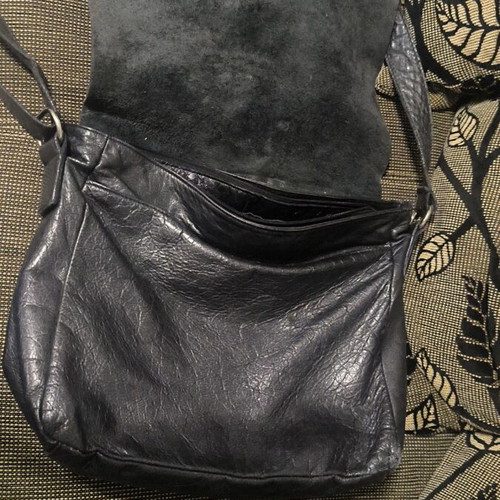 Handbag with leather lining like new