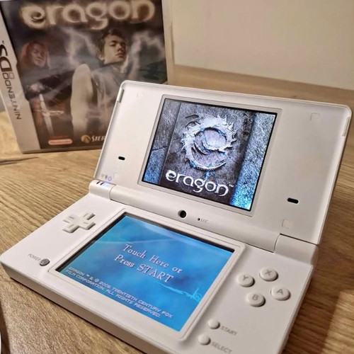Nintendo DSi White like new with case and charger