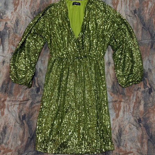 Ow Two dress size L like new, multicolor green
