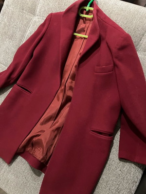 Women's coat almost unused, red, cashmere, size L