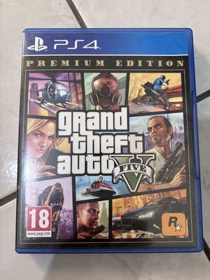 Grand Theft Auto V PS4 game like new with original case