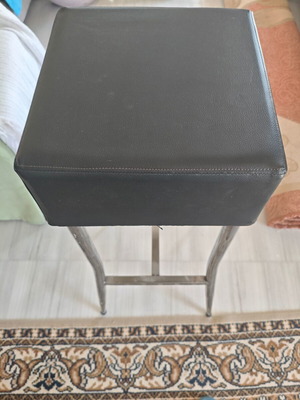 Σκαμπό μπαρ μεταχειρισμένο, ψηλό για μπαρ