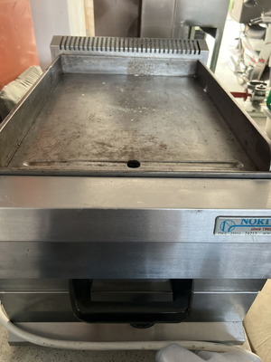Electric griddle three-phase used, good condition