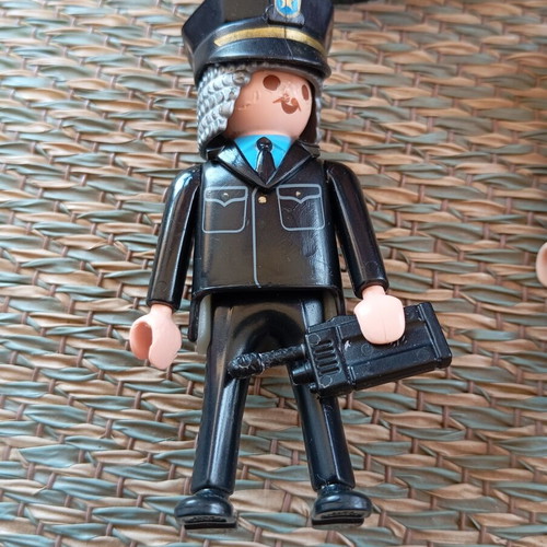 Playmobil police figures and motorcycle set