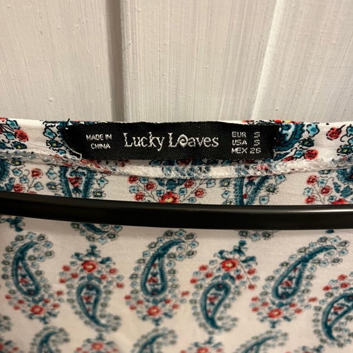 Kimono with paisley Small like new, multicolor