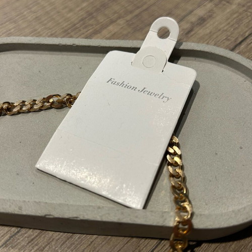 Chain gold color new with adjustable size