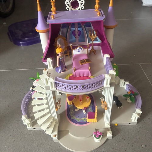 Playmobil princess castle