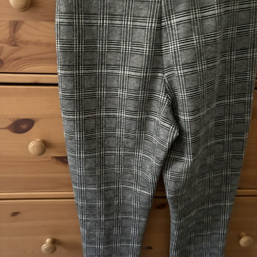 Stradivarius checked pants size 42 like new