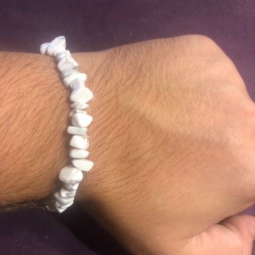 Bracelet with authentic howlite stone