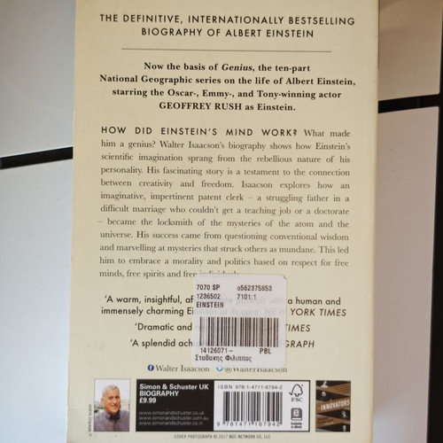 Walter Isaacson Einstein His Life and Universe book used, English