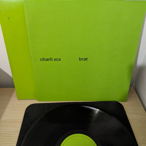 Charli XCX Brat LP used, electronic