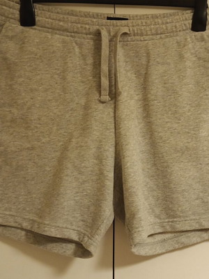 H&M men's shorts gray size L like new