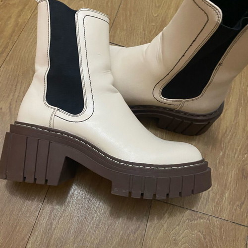 Pull & Bear beige boots like new, size 38