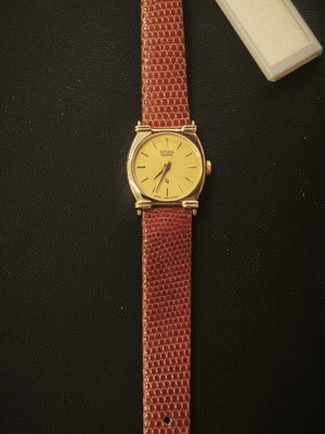Citizen Quartz γυναικείο ρολόι, χρυσό τόνο, δερμάτινο λουράκι με υφή σαύρας, NOS