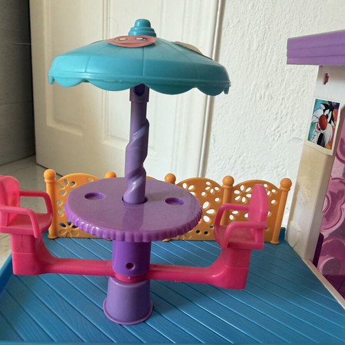 Polly Pocket Poppin' Party Pad dollhouse
