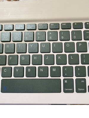 Wireless Keyboard and Mouse new with Bluetooth