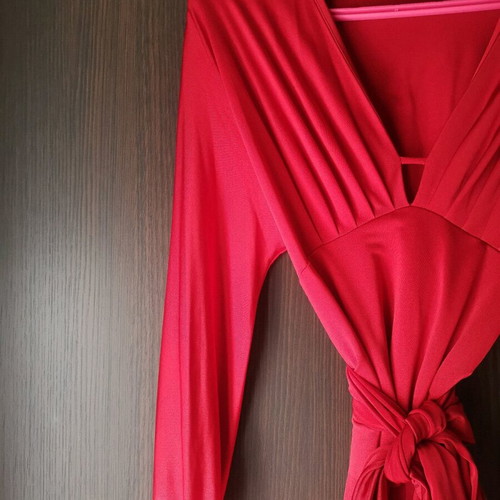 Women's red dress new, viscose with satin and elastic fabric