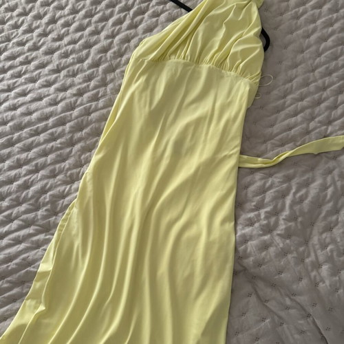 Zara dress M, soft yellow, halter neck with back zipper