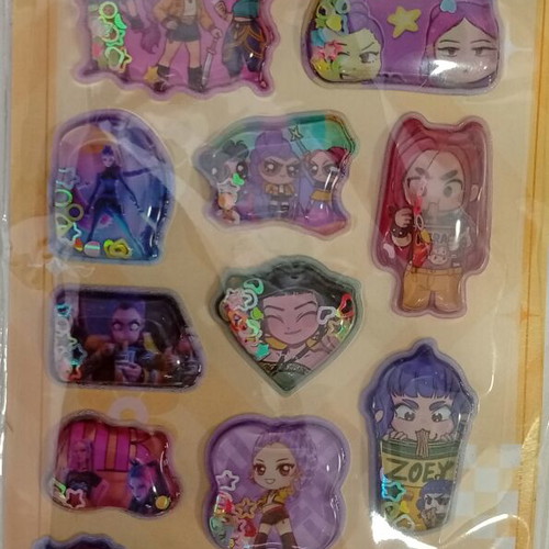 3D Water Shaker Stickers Card - K-Pop Demon Hunters