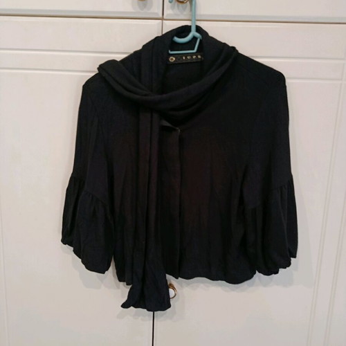 Black crop cardigan like new with balloon 3/4 sleeves and scarf