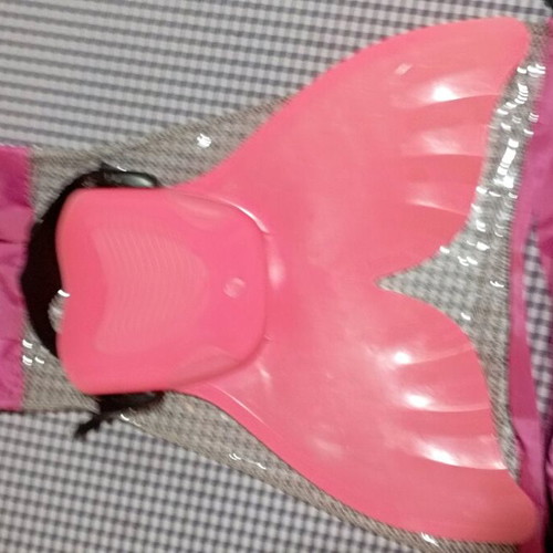 Mermaid monofin used with 3 sand toys