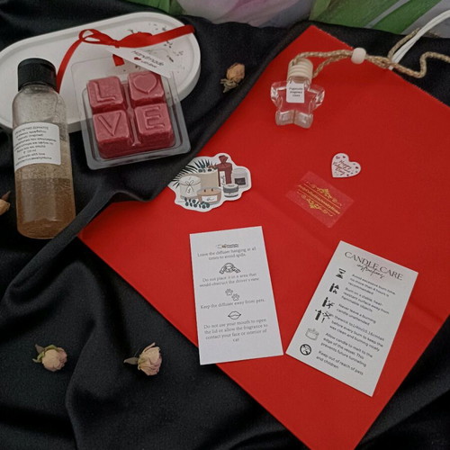 Inspired Hypnotic & Si Passione Gift Set with Shower Gel, Body Scrub, Wax Melts & Car Diffuser