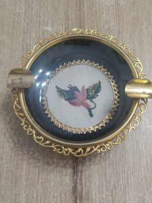 Υπέροχα Vintage σταχτοδοχεία!!