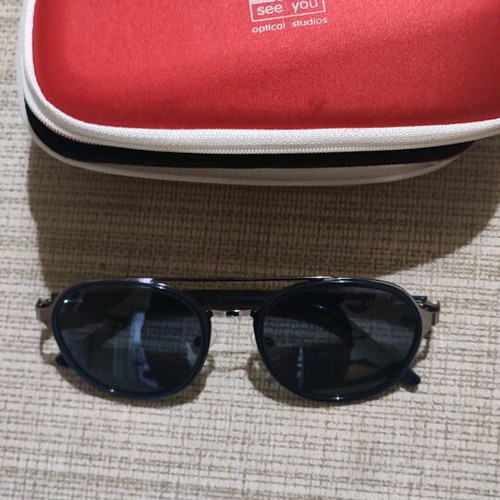 Brut sunglasses with blue lenses like new