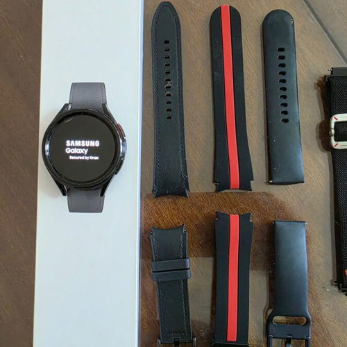 Samsung Galaxy Watch6 Classic 47mm SM-R960 smartwatch with box and multiple straps, small screen damage