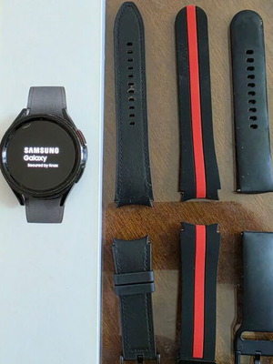 Samsung Galaxy Watch6 Classic 47mm SM-R960 smartwatch with box and multiple straps, small screen damage