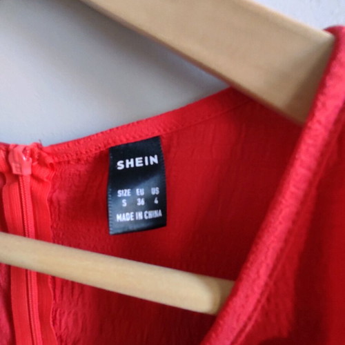 Red wrap dress Small like new