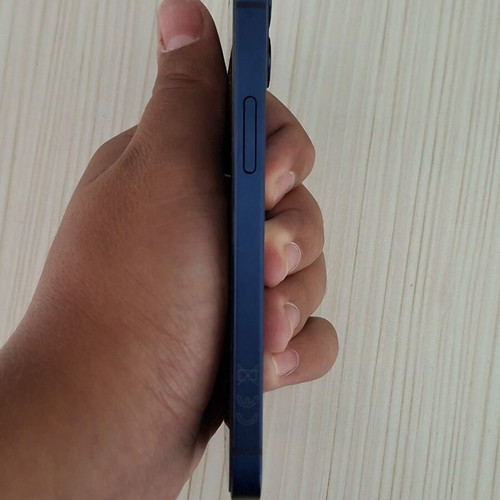 Apple iPhone 12 Mini 64GB, blue, battery needs replacement