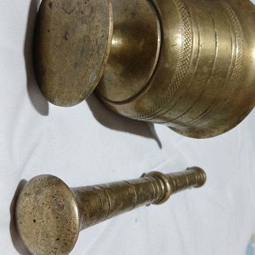 Heavy bronze mortar with pestle used, vintage antique