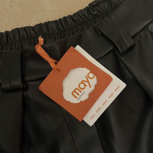 Maya Fashion culotte pants made in Italy new, synthetic leather black