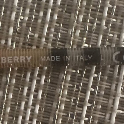 Burberry sunglasses like new with case and cleaning cloth, black and beige